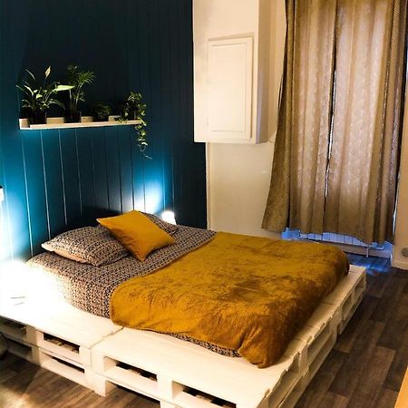 Chambre Double Avec Salle De Bain Privative 干邑 外观 照片