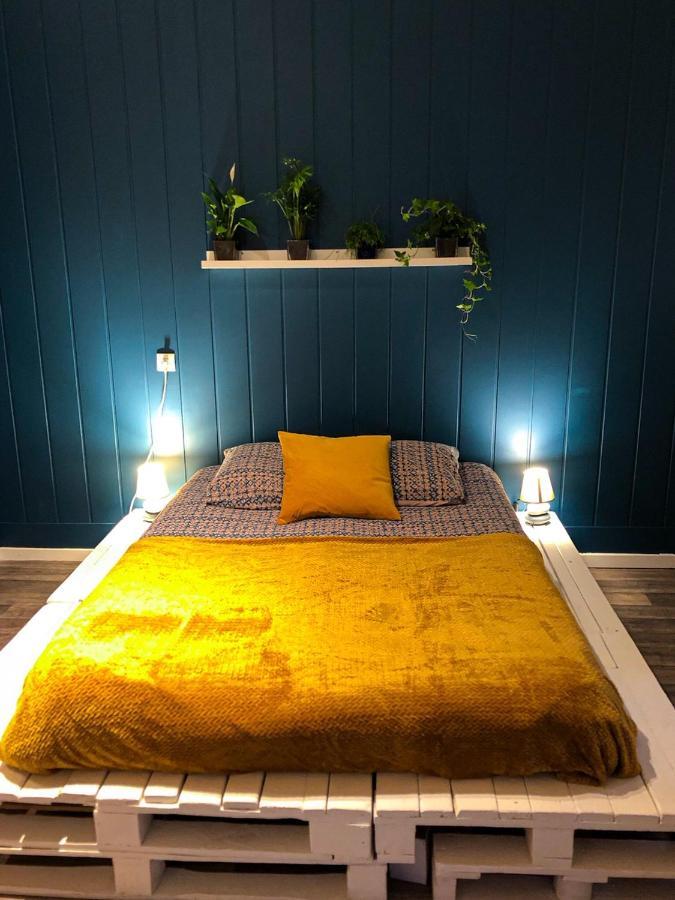 Chambre Double Avec Salle De Bain Privative 干邑 外观 照片
